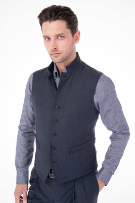 Strečová vesta V pohodlném střihu Strečová vesta V pohodlném střihu