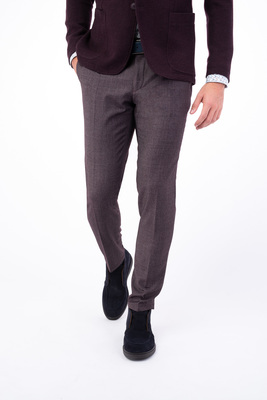 Vlněné kalhoty V přiléhavém střihu Vlněné kalhoty V přiléhavém střihu