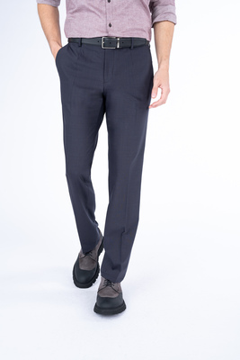 Vlněné kalhoty Ve volném střihu Vlněné kalhoty Ve volném střihu