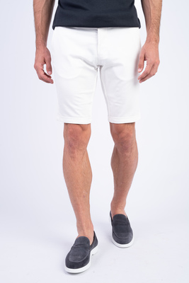 Strečové šortky V pohodlném střihu Strečové šortky V pohodlném střihu