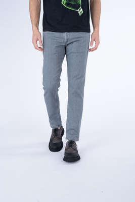 Strečové džíny V pohodlném střihu Strečové džíny V pohodlném střihu