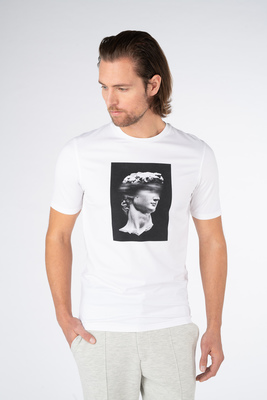 Bavlněné triko V pohodlném střihu Bavlněné triko V pohodlném střihu