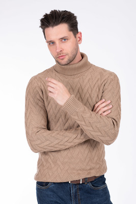 Rolák z merino vlny V přiléhavém střihu Rolák z merino vlny V přiléhavém střihu