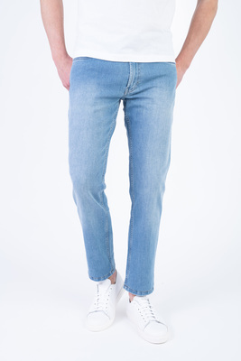 Strečové džíny V pohodlném střihu Strečové džíny V pohodlném střihu