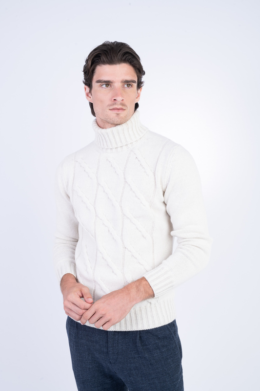 Kašmírový rolák V pohodlném střihu