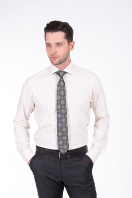 Béžová košile V pohodlném střihu Béžová košile V pohodlném střihu