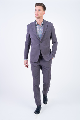 Seersucker oblek V přiléhavém střihu