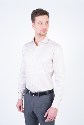 Společenská bavlněná košile V pohodlném střihu Společenská bavlněná košile V pohodlném střihu