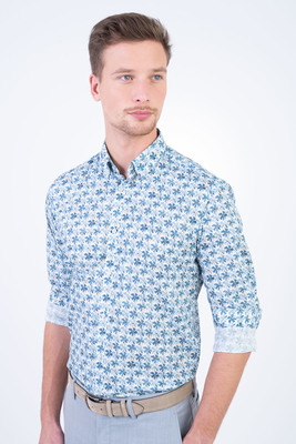 Bavlněná košile se vzorem V pohodlném střihu