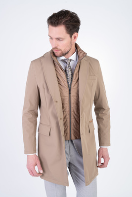 Elegantní plášť V pohodlném střihu Elegantní plášť V pohodlném střihu