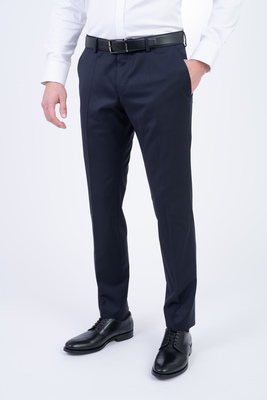 Černé strečové kalhoty V pohodlném střihu Černé strečové kalhoty V pohodlném střihu