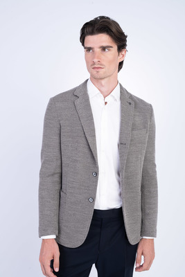 Vlněné sako V přiléhavém střihu Vlněné sako V přiléhavém střihu