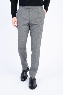 Střečové kalhoty V přiléhavém střihu Střečové kalhoty V přiléhavém střihu