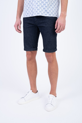 Džínové šortky V přiléhavém střihu