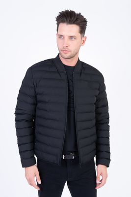 Prošívaný bomber V pohodlném střihu