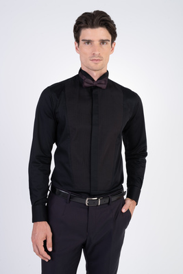 Fraková košile V přiléhavém střihu Fraková košile V přiléhavém střihu