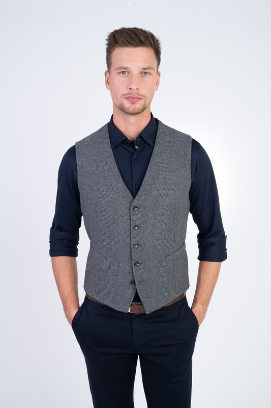 Strečová vesta V přiléhavém střihu