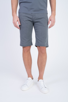 Strečové šortky V přiléhavém střihu