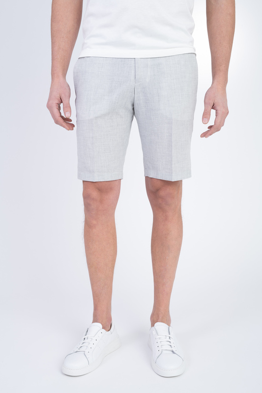 Kárované strečové šortky V přiléhavém střihu